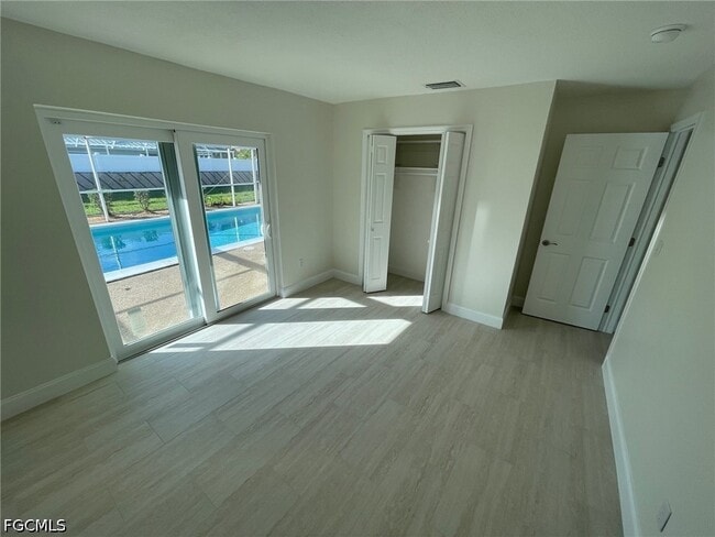 Building Photo - 3502 SE 22nd Pl