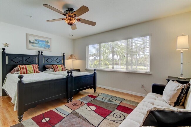 Building Photo - 1575 Pinellas Bayway S