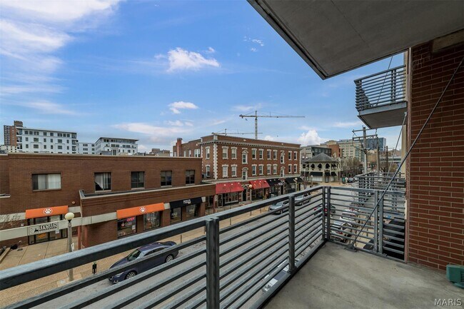 Building Photo - 9 N Euclid Ave