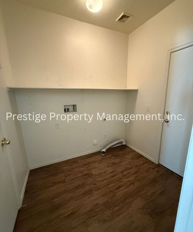 Building Photo - Sahuarita Gem Call Now
