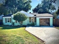 Building Photo - SUPER CUTE 3 Bed with Flex Room in Norman ...