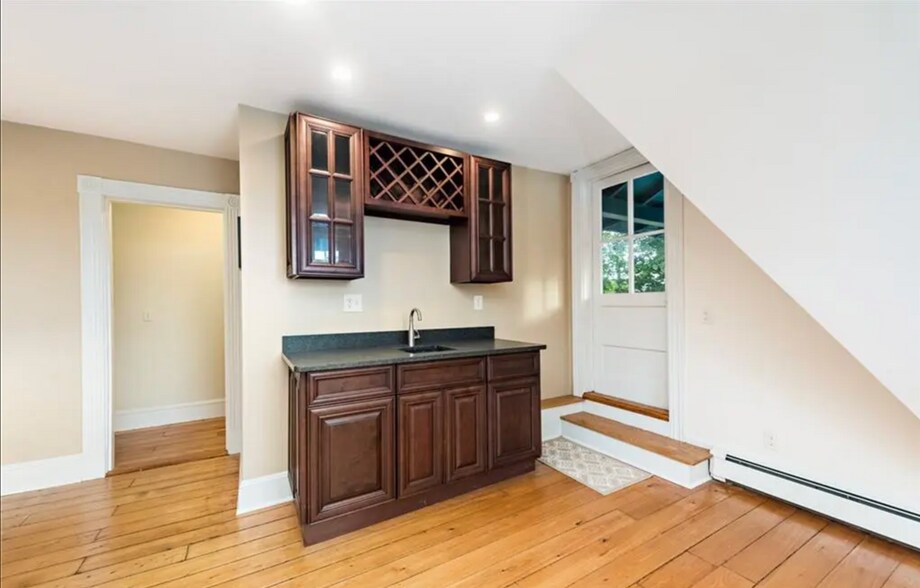 Building Photo - 17 Lincoln St