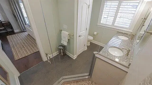 Building Photo - 9 S Granville Ave