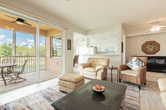 Building Photo - Fully Furnished Seasonal Condo Rental At G...