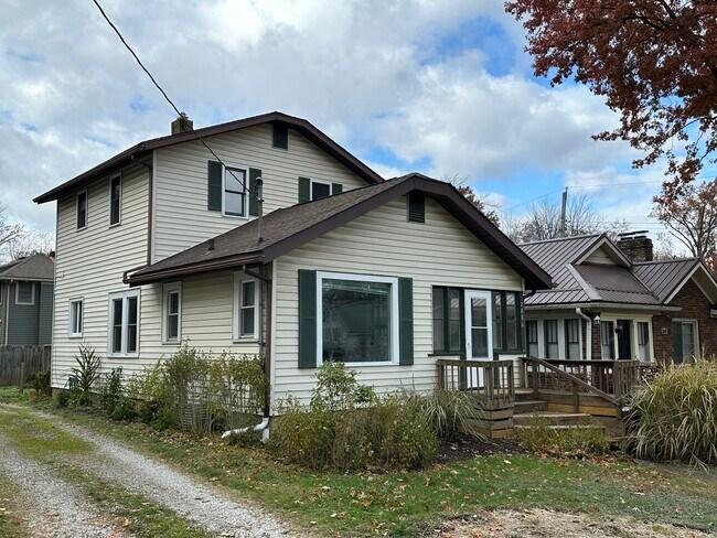 Primary Photo - 2886 Norwood St