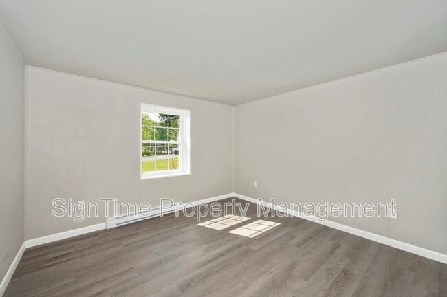 Building Photo - 15207 National Pike