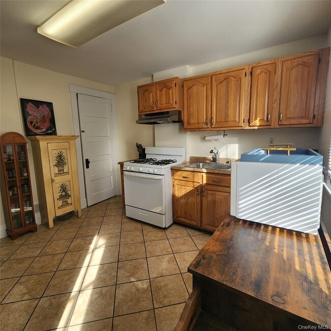 Building Photo - 24 Prairie Ave