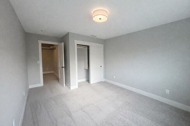 Building Photo - 11918 NE 108th St