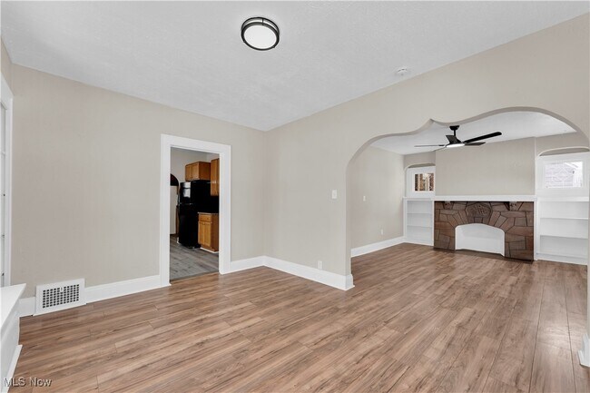 Building Photo - 17604 Mapleboro Ave