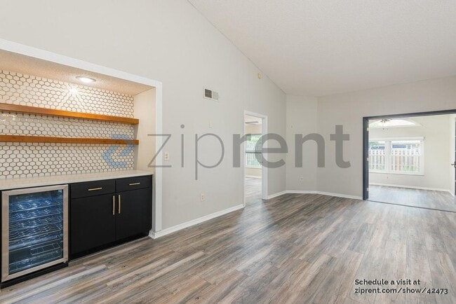 Building Photo - 2588 Stony Brook Ln