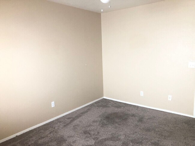 Building Photo - 3 bedroom rental in Johnson Ranch