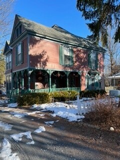 Building Photo - 5 Albany Ave