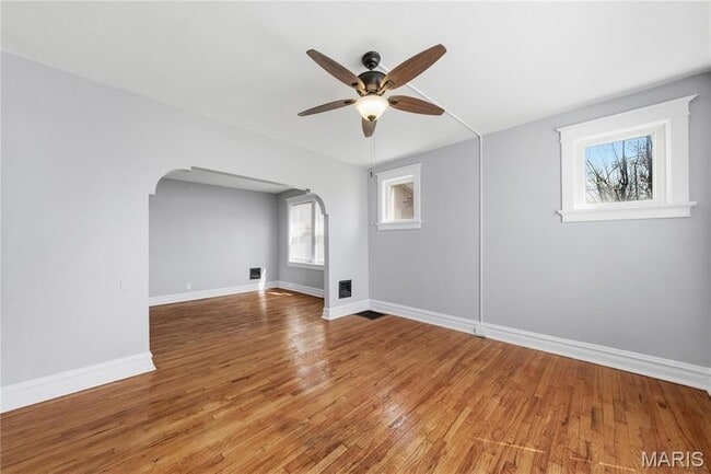 Building Photo - 4643 Evans Ave