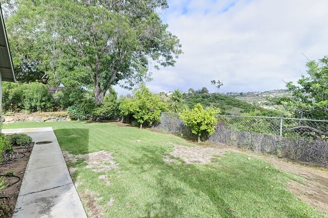 Building Photo - San Carlos West 2story with Canyon Views 5...