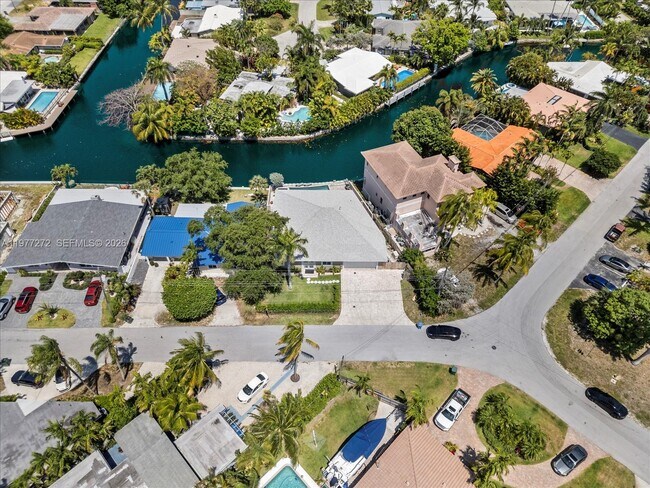 Building Photo - 3510 NE 17th Ave