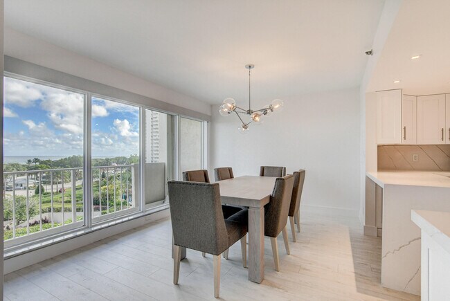 Building Photo - 4301 N Ocean Blvd