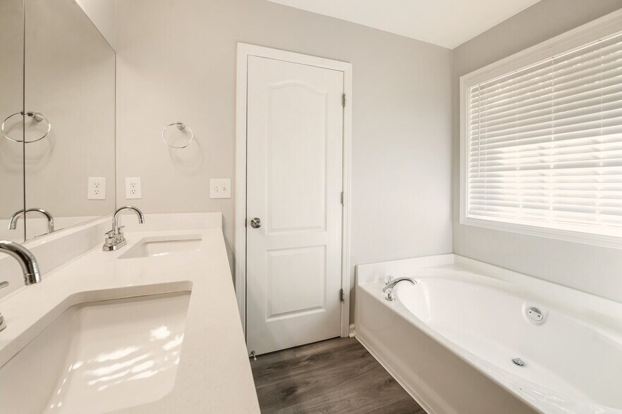 Building Photo - 8074 Colton Creek Way