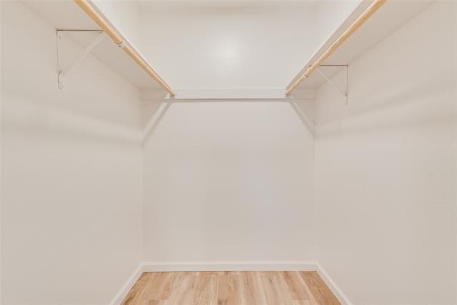 Building Photo - 1933 Garden Crest Ln