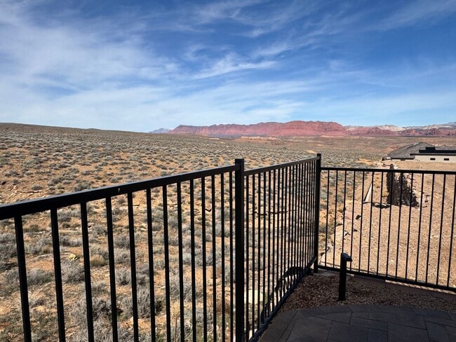 Building Photo - Beautiful Single-Level Home with Trail Access & Stunning Views!!!