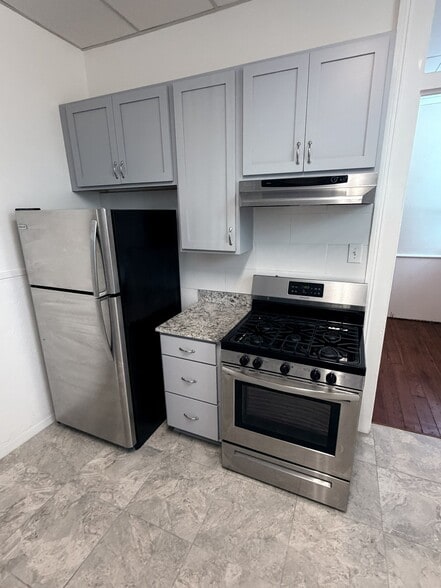 Building Photo - 321 Pelican Ave