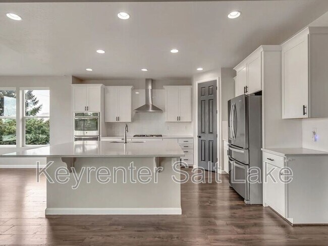 Building Photo - 31 N Palomino Way