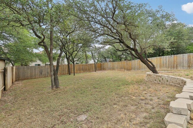 Building Photo - 2703 Vinson Ct
