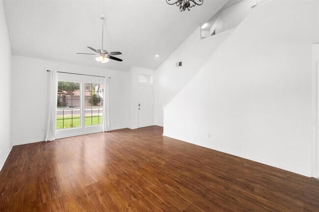 Building Photo - 12701 Tantara Dr
