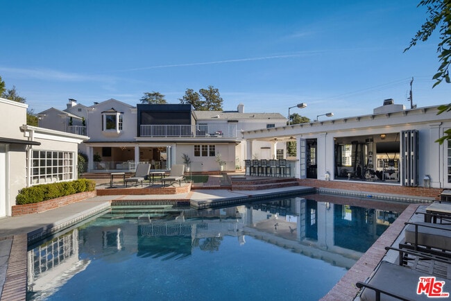 Primary Photo - 17503 Rancho St