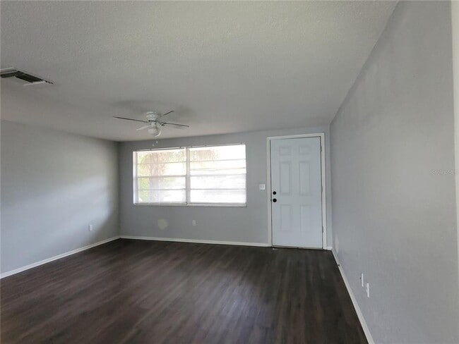 Building Photo - 8650 Robilina Rd