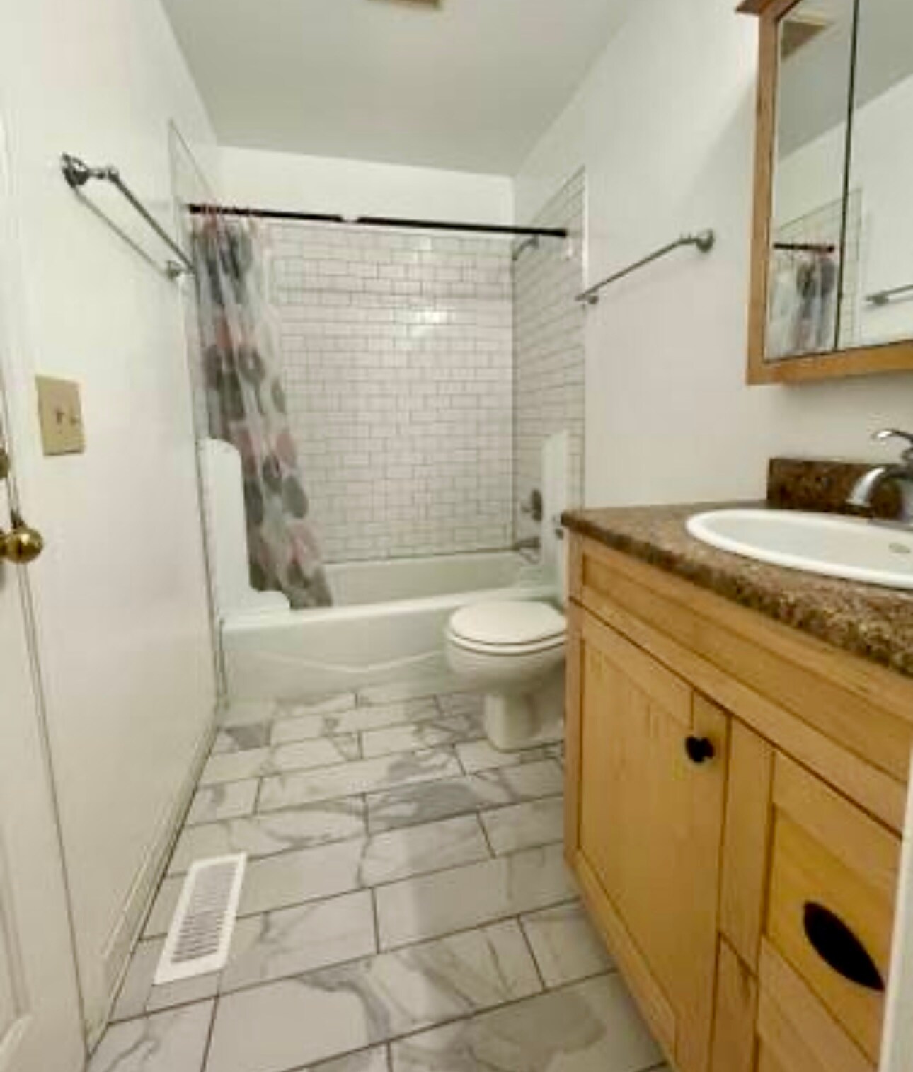 Building Photo - 615 Morehead Ave