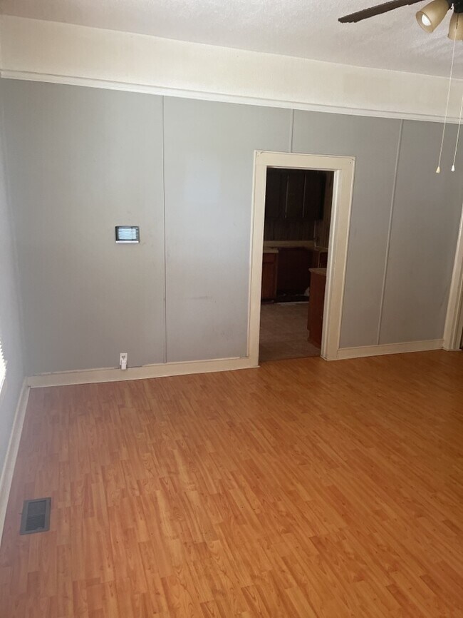 2 Bedroom in Belton 42 Lewis St Anderson SC 29624 Apartment Finder