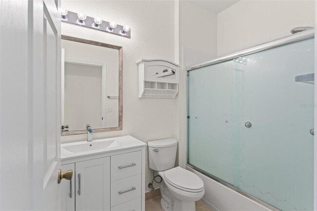 Building Photo - 8838 Abbotsbury Dr