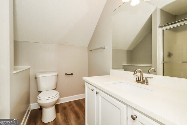 Building Photo - 4048 Golfview Ct