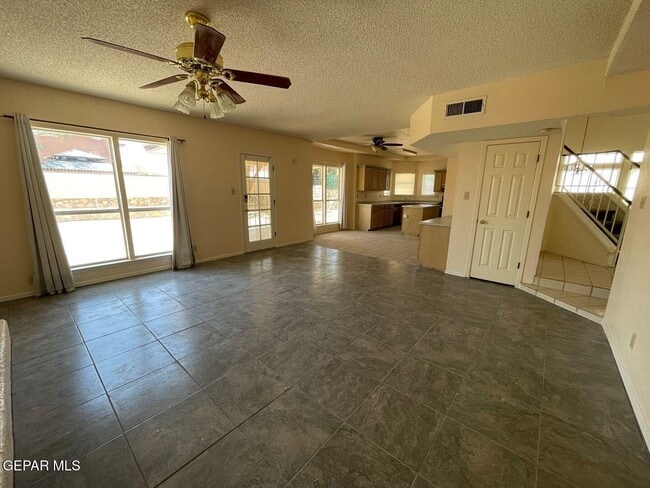 Building Photo - 4304 Loma Alegre Dr