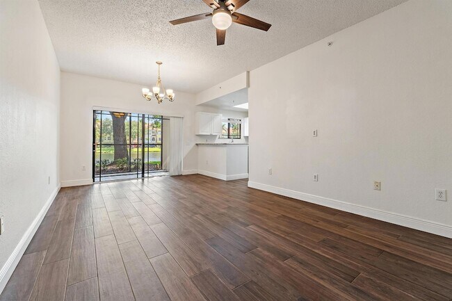 Building Photo - 2806 Veronia Dr