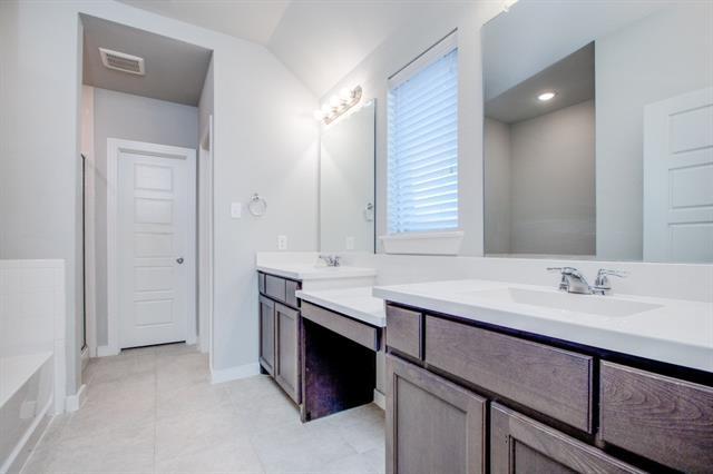 Building Photo - 1613 Spoonbill Dr