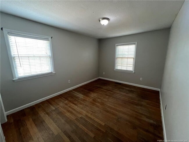 Building Photo - 718 Dandridge Dr