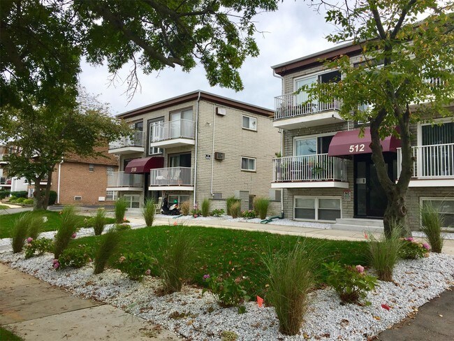Building Photo - 510 5th Ave