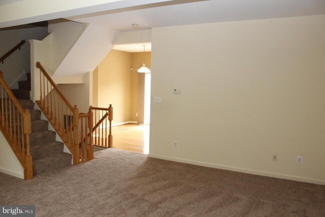 Building Photo - 2555 Chase Wellesley Dr