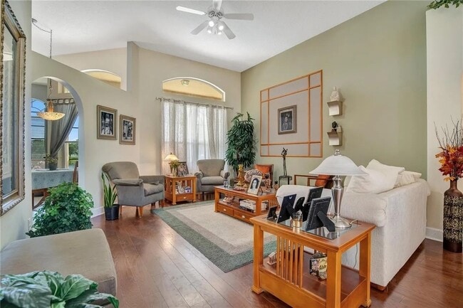 Building Photo - 14113 Sierra Vista Dr