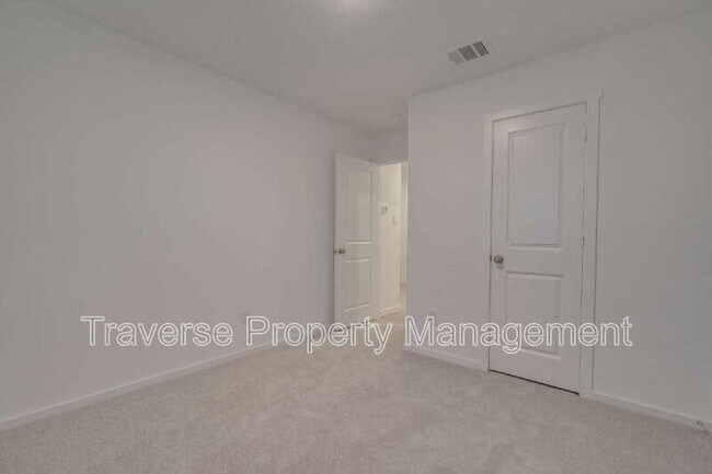 Building Photo - 2700 Wispy Crk Dr