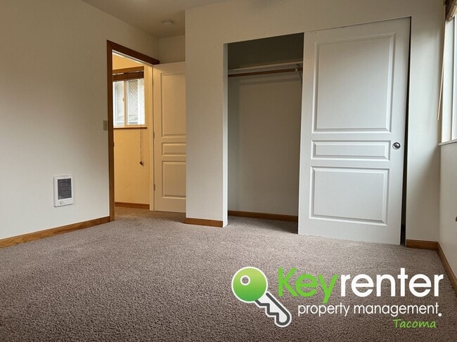 Building Photo - Discover Your Perfect Home: Modern Comfort...