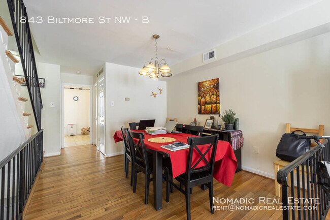 Building Photo - 1843 Biltmore St NW