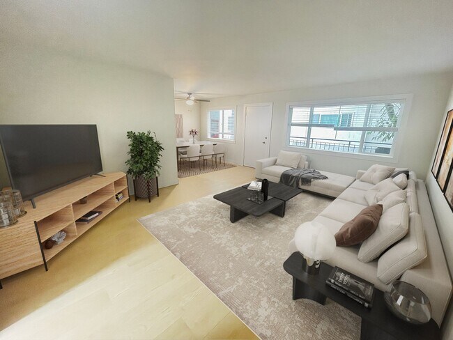 Interior Photo - 9612 Lucerne Ave