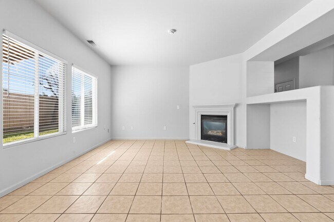 Building Photo - 11311 San Miniato Ave