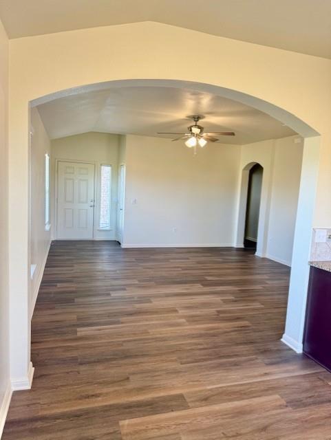 Building Photo - 500 Foxglove Dr