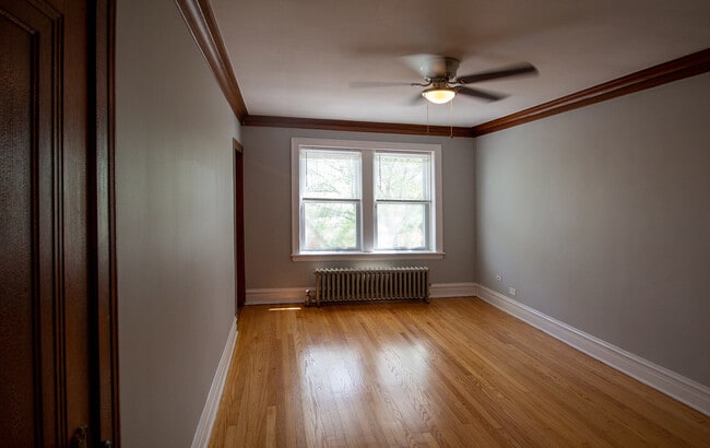 Building Photo - 2448 N Laramie Ave