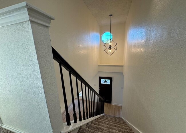 Building Photo - 1905 Hollow Tree Blvd