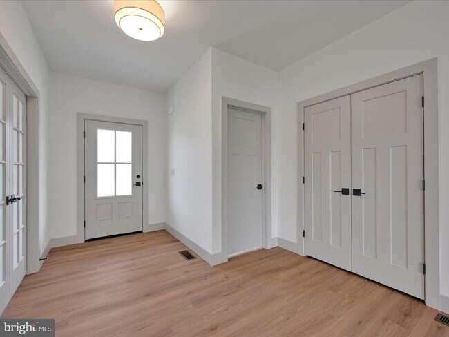 Building Photo - 5780 Wild Lilac Dr