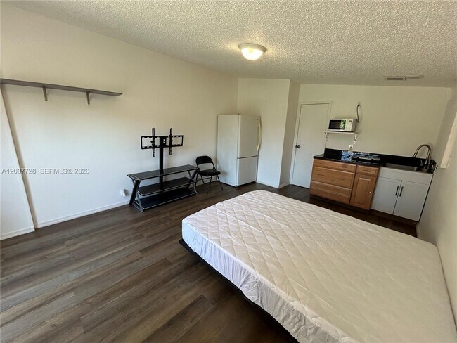 Building Photo - 10467 S 228th Ln